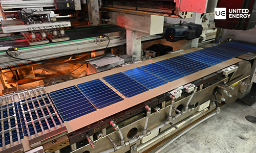 Auto Solar Cell Feeding Auto Solar Cell Feeding